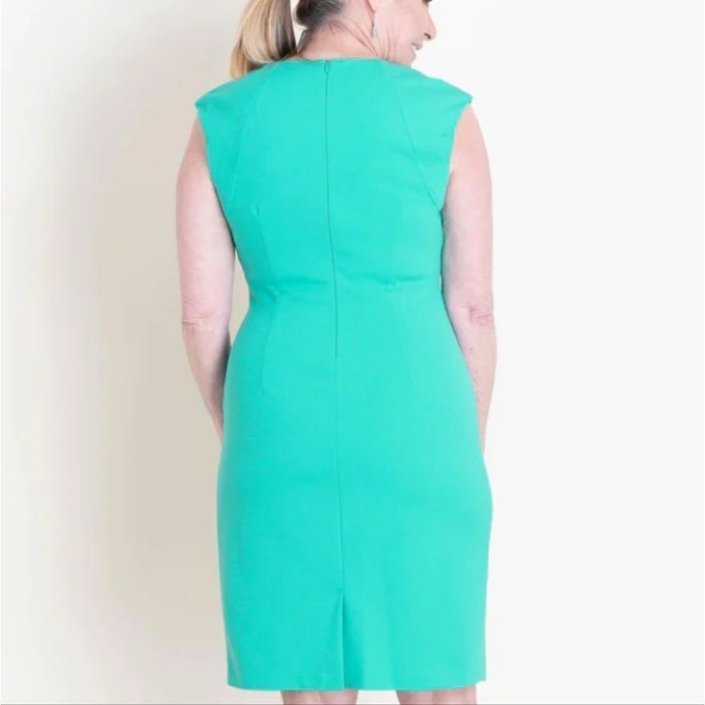 BRAND NEW PAPER DOLLS SLEEVELESS V-NECK WOMEN"S DRESS